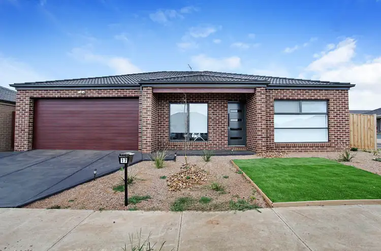17 Finlay Avenue, Melton West VIC 3337