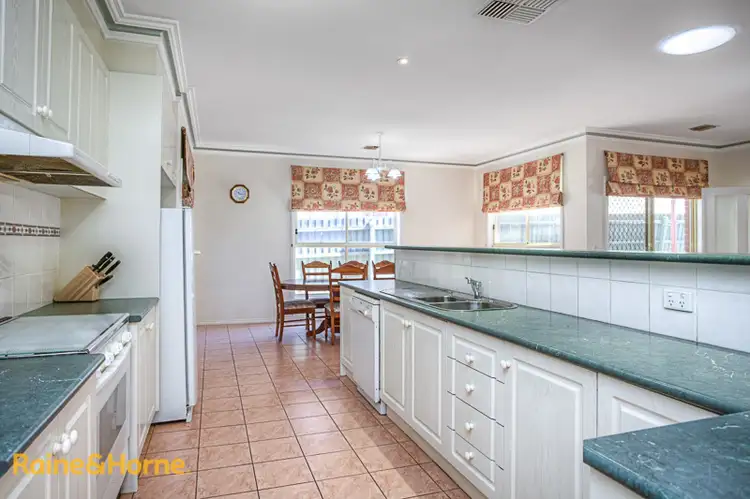 Fourth view of Homely house listing, 6 Heatherbrae Crescent, Sunbury VIC 3429