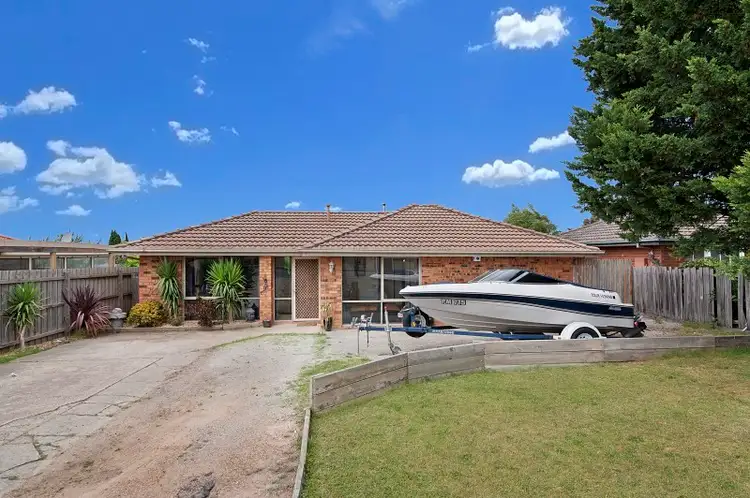 13 SAFFRON DRIVE, Hallam VIC 3803