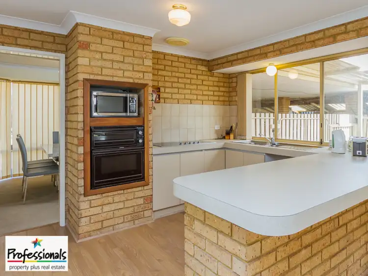 Sixth view of Homely house listing, 15 Sellen Court, Leeming WA 6149