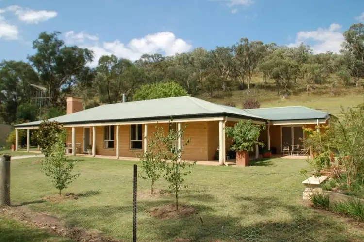 690 The Bridle Track, Bathurst NSW 2795