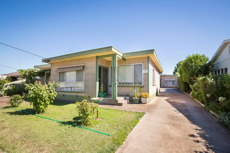 1, 2 & 3 / 17 Rennison Street, Horsham VIC 3400