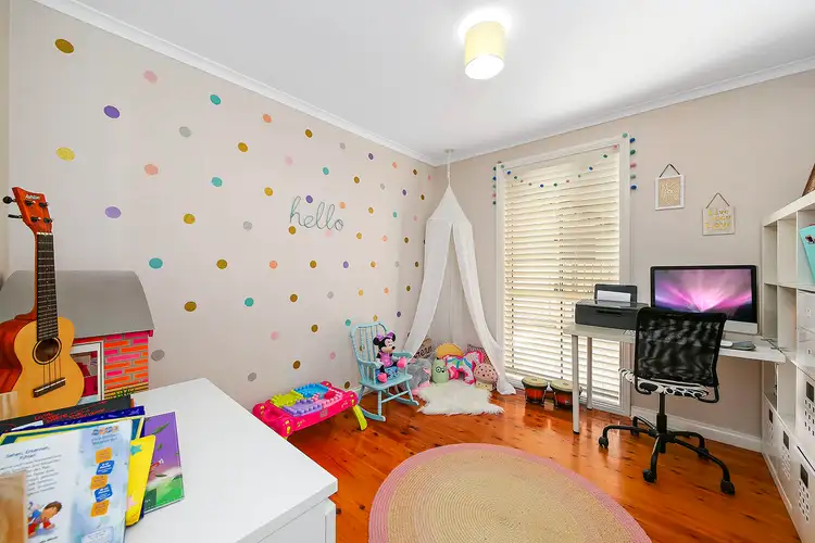 Fifth view of Homely house listing, 10 Isa Close, Bossley Park NSW 2176