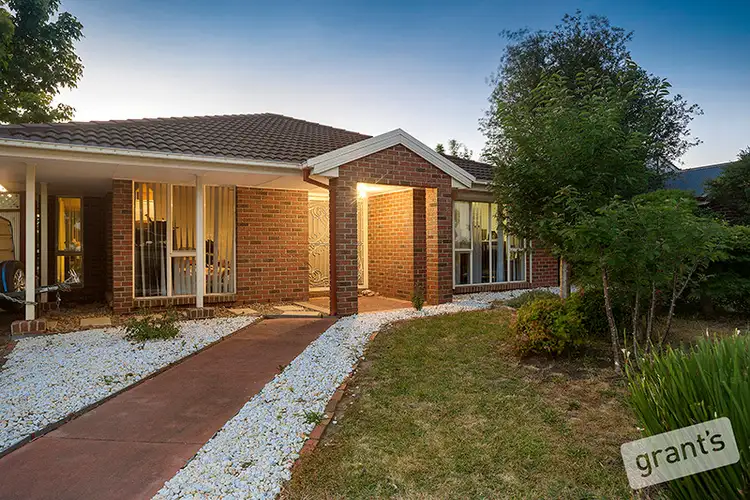 13 Kershaw Drive, Narre Warren South VIC 3805