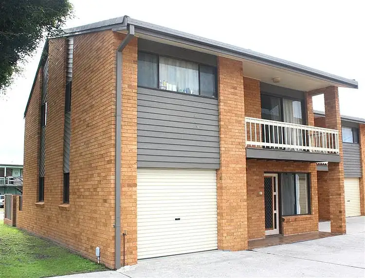 Main view of Homely unit listing, 3/2 Waratah Avenue, Yamba NSW 2464