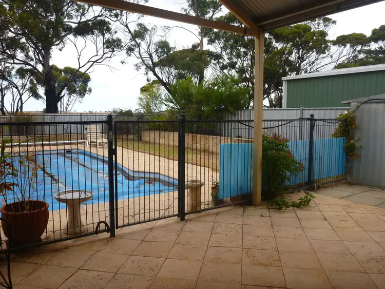 Seventh view of Homely house listing, 6 Elliott, Lake Grace WA 6353