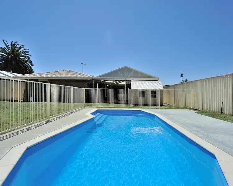 3 Buckle Court, Waikiki WA 6169