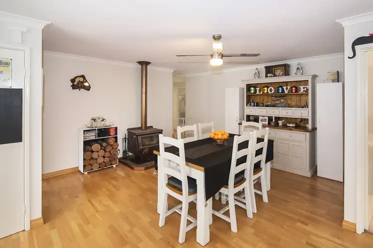 Second view of Homely house listing, 21 Lorikeet Loop, Broadwater WA 6280