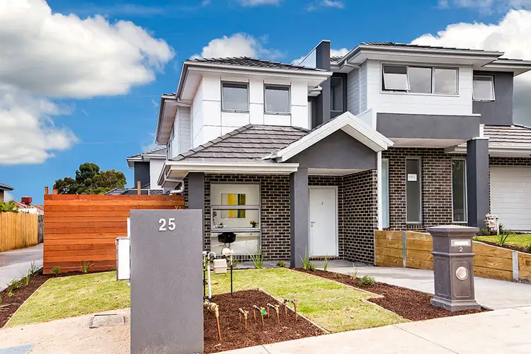 2 /25 Emerald Street, Essendon West VIC 3040