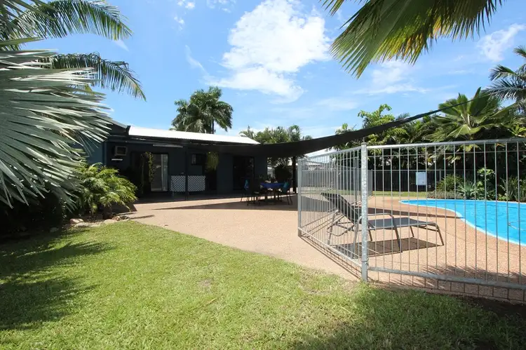 17 Black Braes Court, Mount Louisa QLD 4814