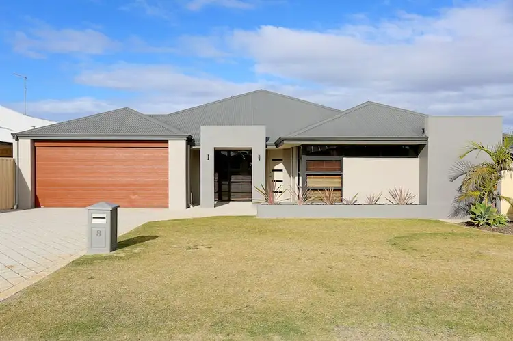 8 Coquette Pass, Dudley Park WA 6210