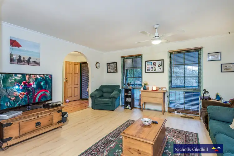 Second view of Homely house listing, 3 Exley Court, Endeavour Hills VIC 3802