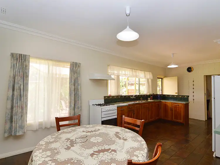 Fifth view of Homely house listing, 3 Palm Court, Merbein VIC 3505