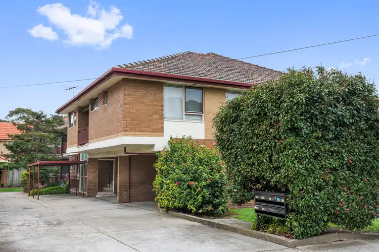 Fourth view of Homely unit listing, 1/12 Roseberry Grove, Glen Huntly VIC 3163