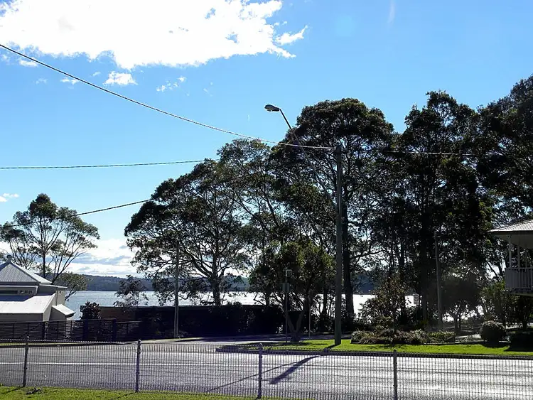 326 Beach Road, Batehaven NSW 2536