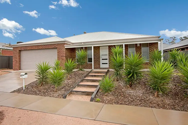 4 Barnbougle Place, Eaglehawk VIC 3556