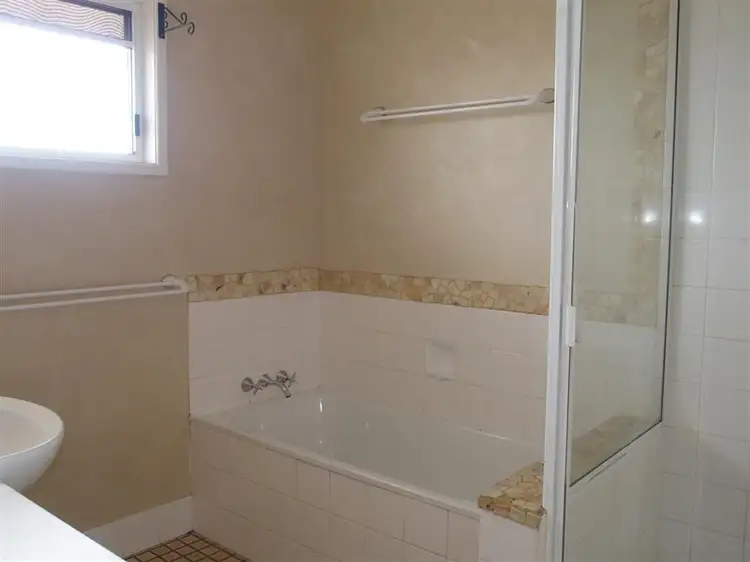 Fifth view of Homely house listing, 40 Alamein Drive, Emerald QLD 4720
