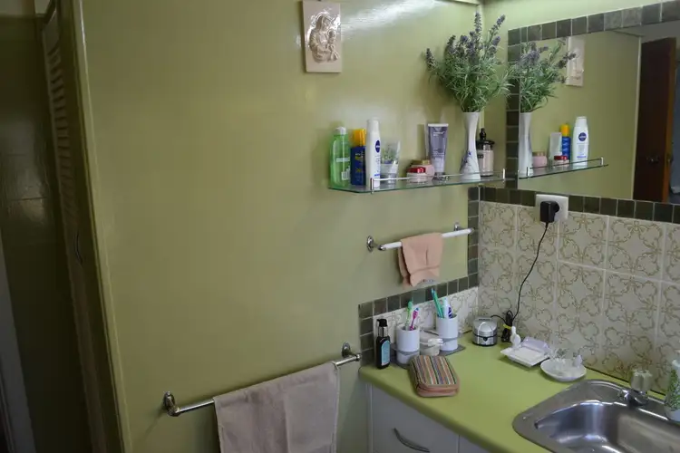 Fifth view of Homely house listing, 1 Majella Court, Ararat VIC 3377