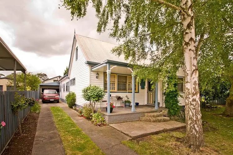 6 Wuttrich Street, Moe VIC 3825
