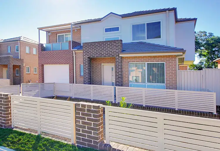 2/7-9 Magowar Road, Pendle Hill NSW 2145