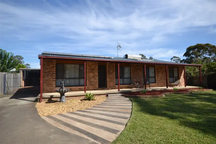 12 Farrelly Place, Bomaderry NSW 2541