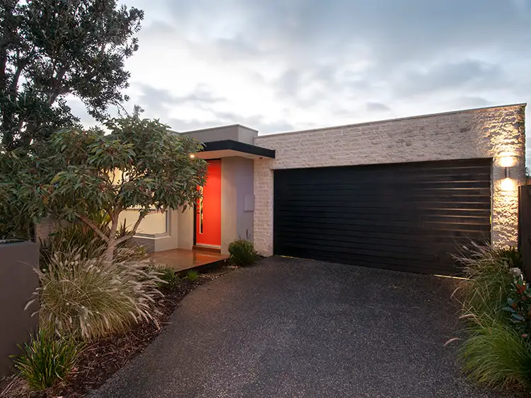 33B Swan Walk, Chelsea VIC 3196