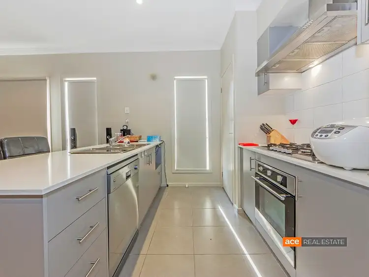 Fifth view of Homely house listing, 7 Tavor Street, Tarneit VIC 3029