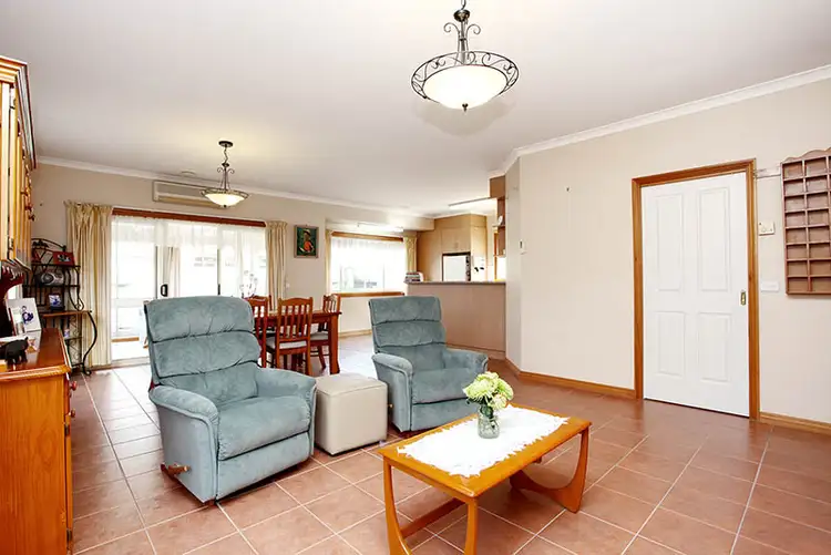 Sixth view of Homely house listing, 10 Francis Court, Lara VIC 3212