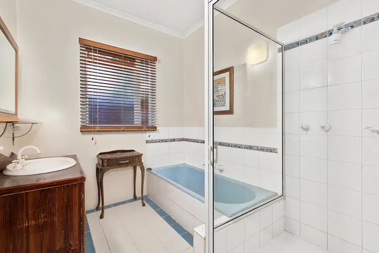 Fifth view of Homely house listing, 9 Grigg Avenue, Vermont VIC 3133