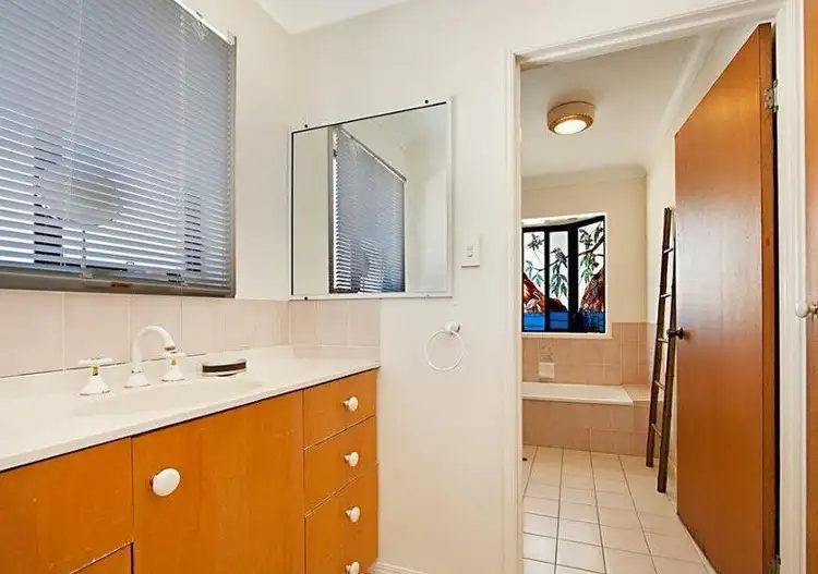 Fifth view of Homely house listing, 4 Picton Court, Cranbrook QLD 4814