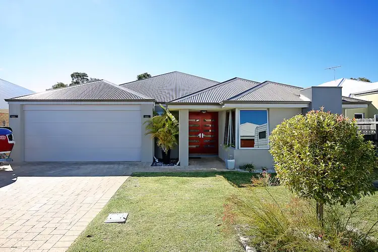 28 Anhinga Trail, Dudley Park WA 6210