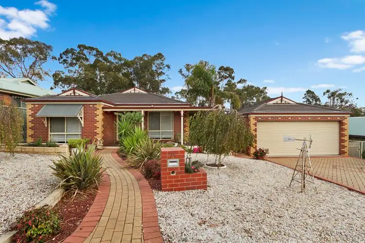 14 Lauren Court, Kangaroo Flat VIC 3555