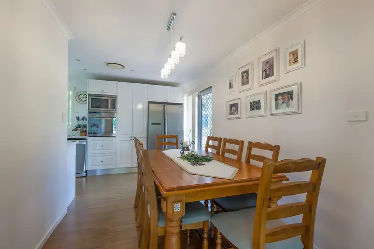 Fifth view of Homely house listing, 8 Spumante Close, Eschol Park NSW 2558