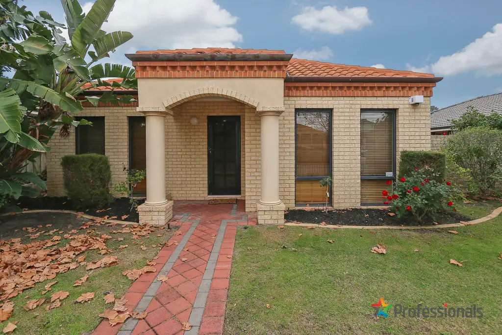 Main view of Homely house listing, 10 Woodlake Blvd, Ellenbrook WA 6069