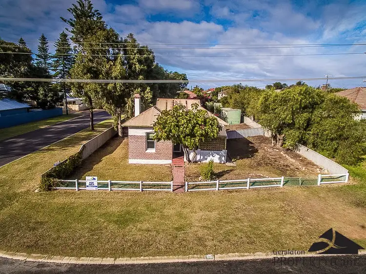 15 Conway Street, Beachlands WA 6530