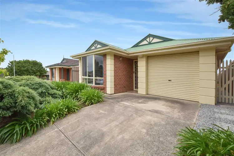 17 Brooks Circuit, Woodcroft SA 5162