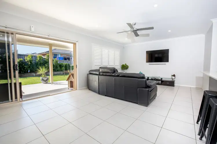 Second view of Homely house listing, 14 Les Circuit, Gillieston Heights NSW 2321