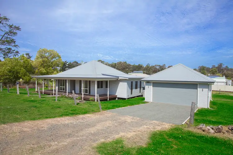 19 Evans Street, Greta NSW 2334