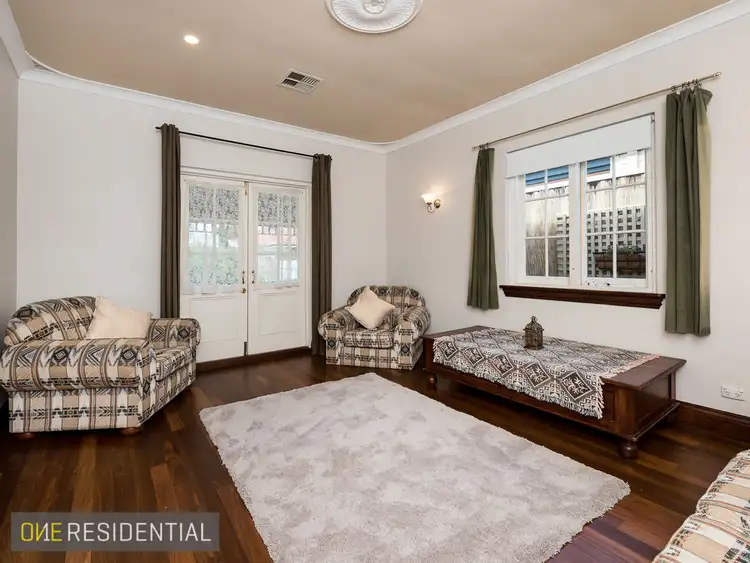 Sixth view of Homely house listing, 5 Goy Court, Palmyra WA 6157