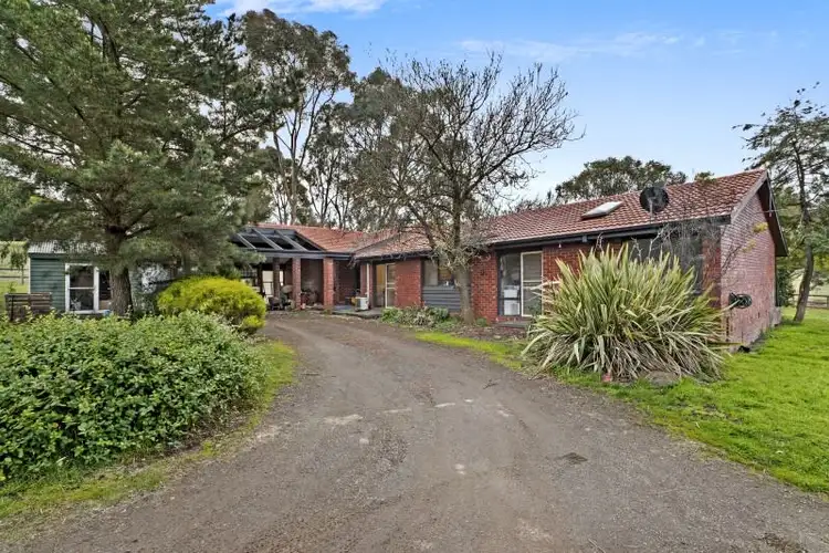 204 Panorama Drive, Gisborne VIC 3437