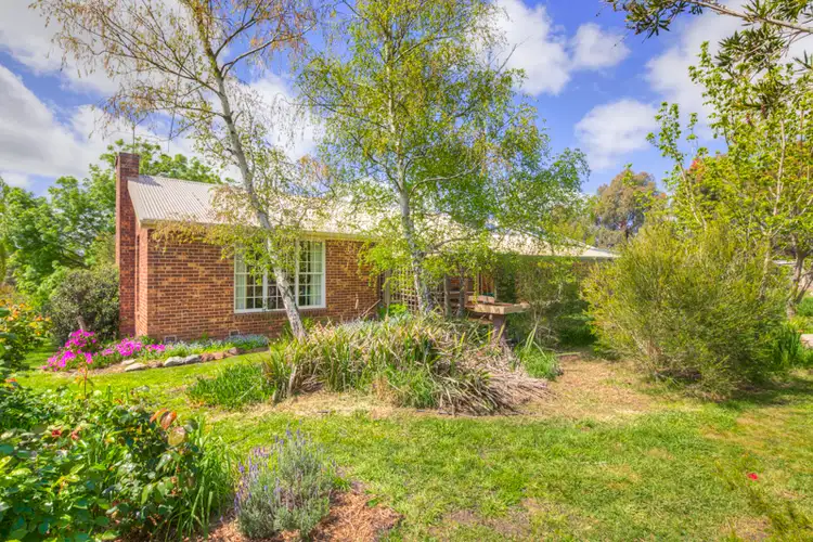 75 Roses Lane, Clunes VIC 3370