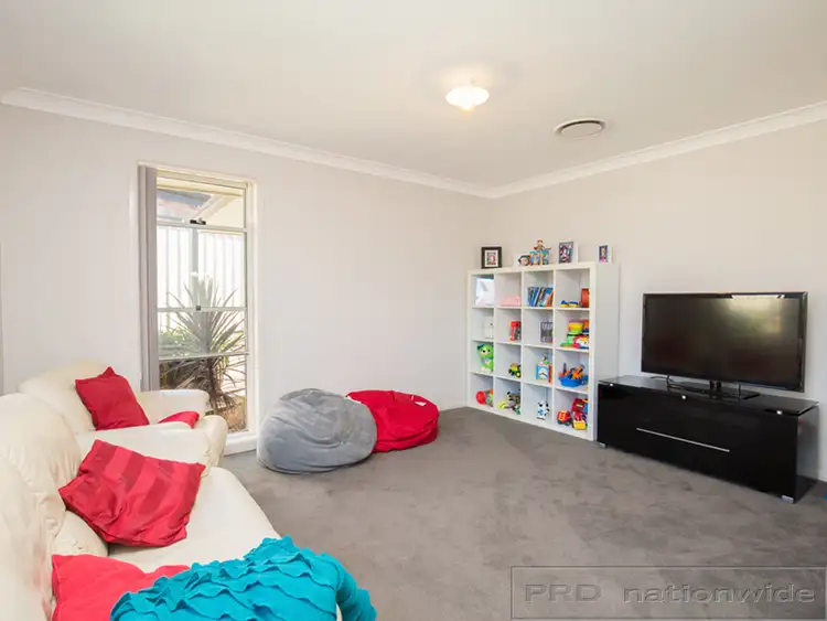 Second view of Homely house listing, 5 Pinetree Close, Ashtonfield NSW 2323