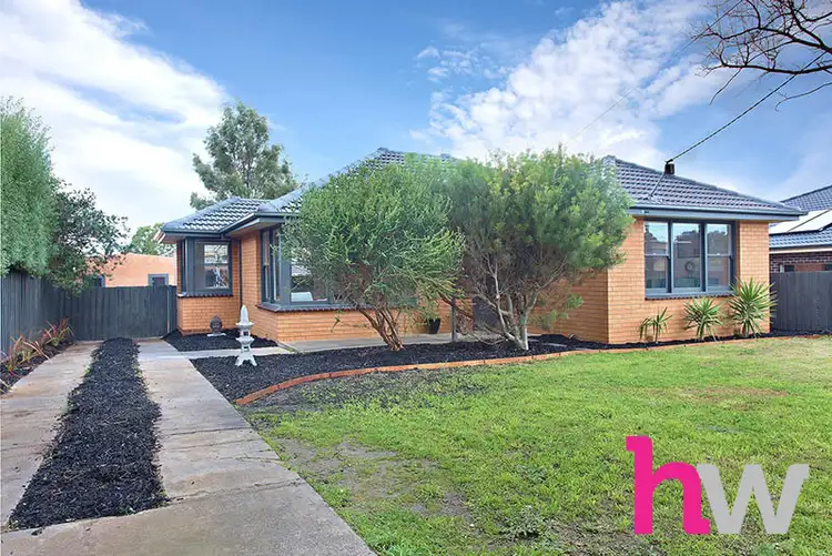 1 Kinther Court, Highton VIC 3216