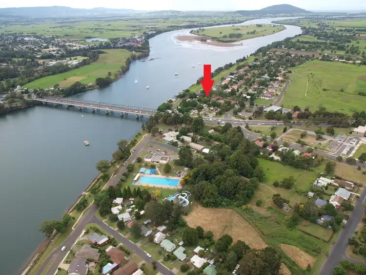4 Hawthorn Avenue, Nowra NSW 2541