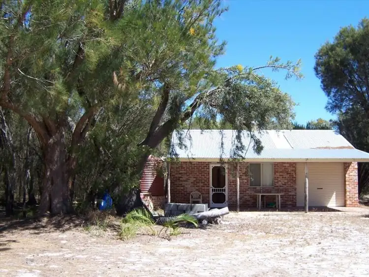 7 Possum Place, Birchmont WA 6214