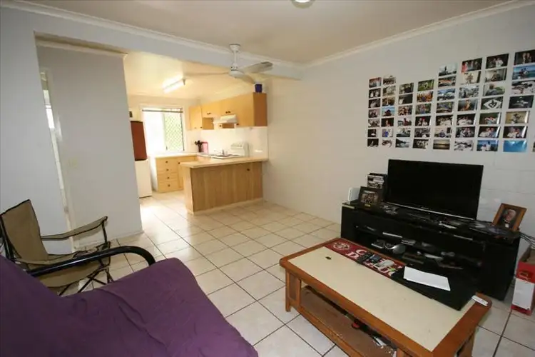 11/6 Saint Martins Lane, Cannonvale QLD 4802
