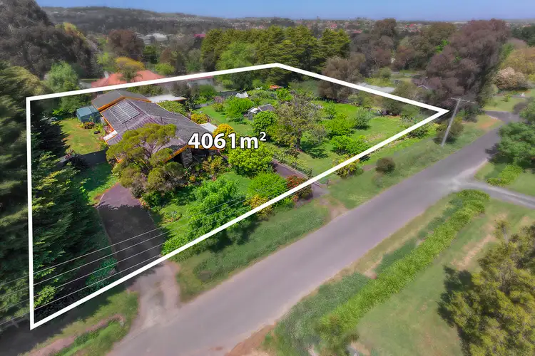 14 Grantchester Road, Narre Warren North VIC 3804