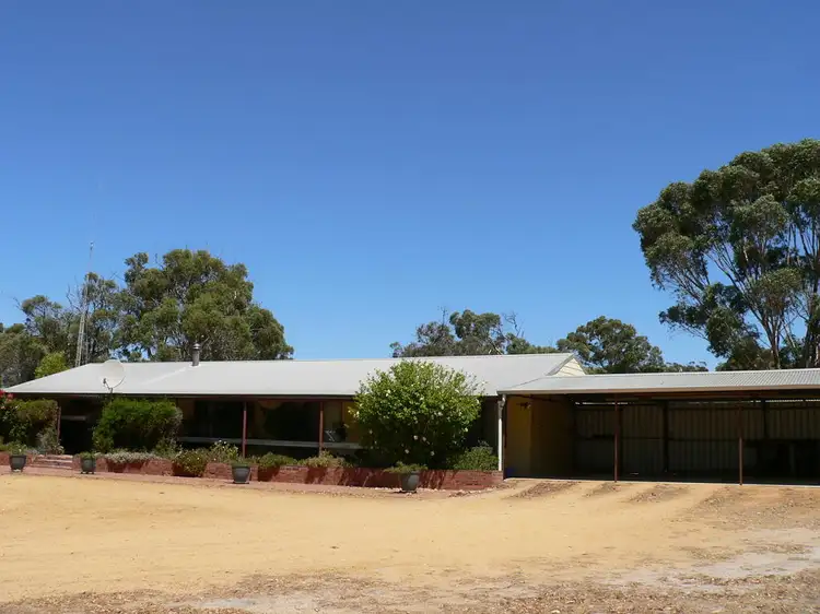 46 Pinwernying Road, Katanning WA 6317