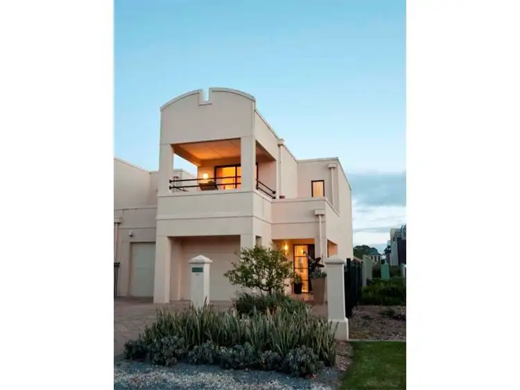 22 Shearwater Drive, Mawson Lakes SA 5095