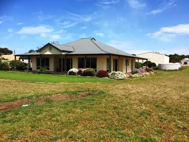 1 Vanali Drive, Port Elliot SA 5212